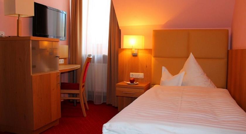 Hotel-Gasthof-Kohlmeier Kranzberg Oda fotoğraf